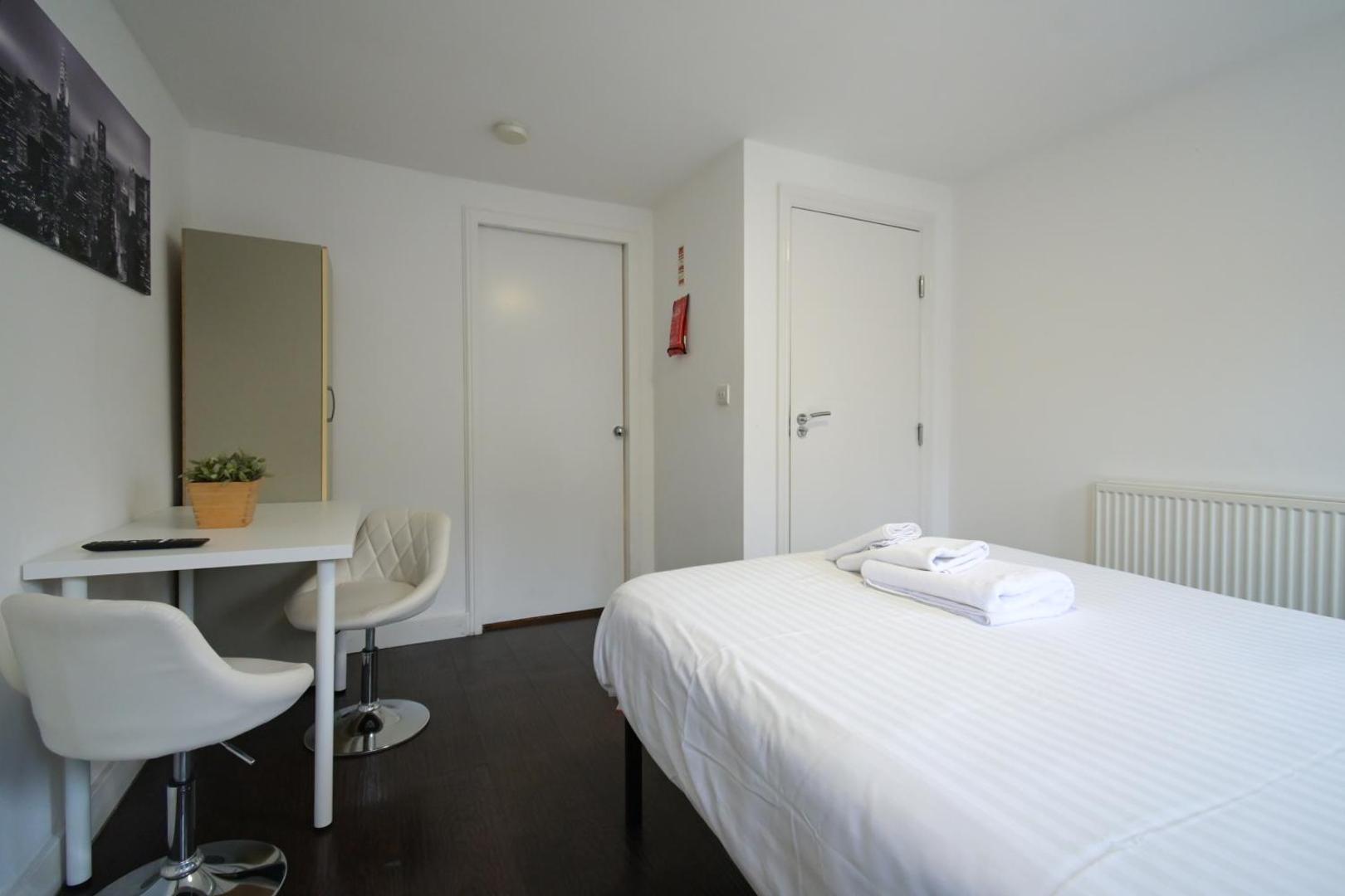 Charlotte Street Rooms by Allo Housing