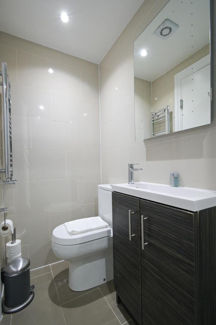 Charlotte Street Rooms by Allo Housing