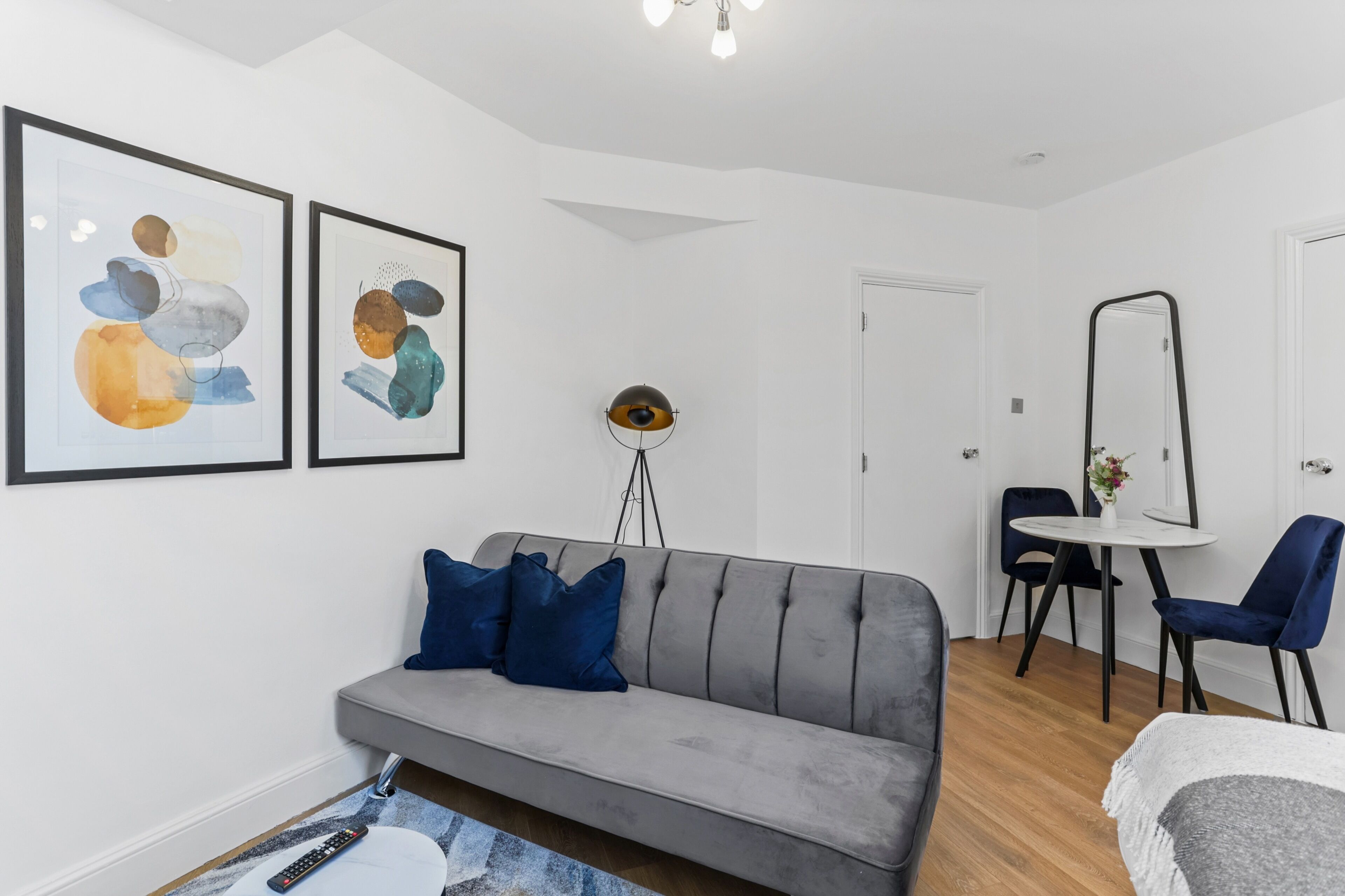Chelsea Cloisters By Capital