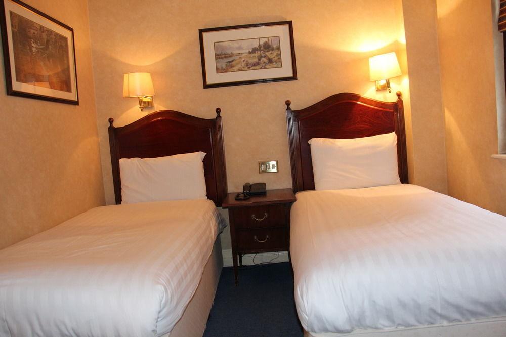 Cheshire Hotel