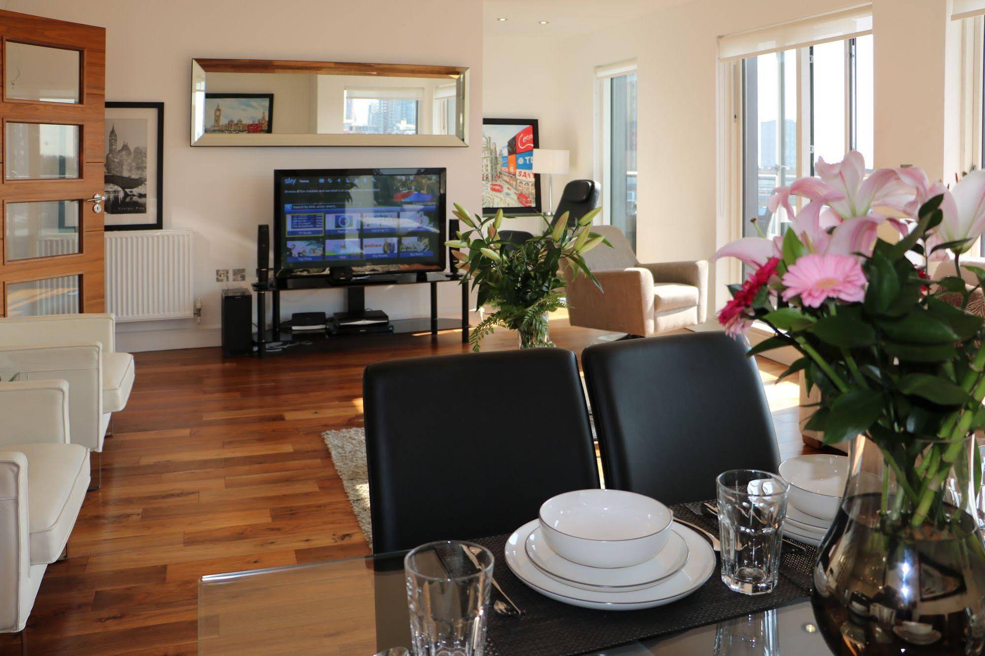 City Courtyard Apartments & Penthouse