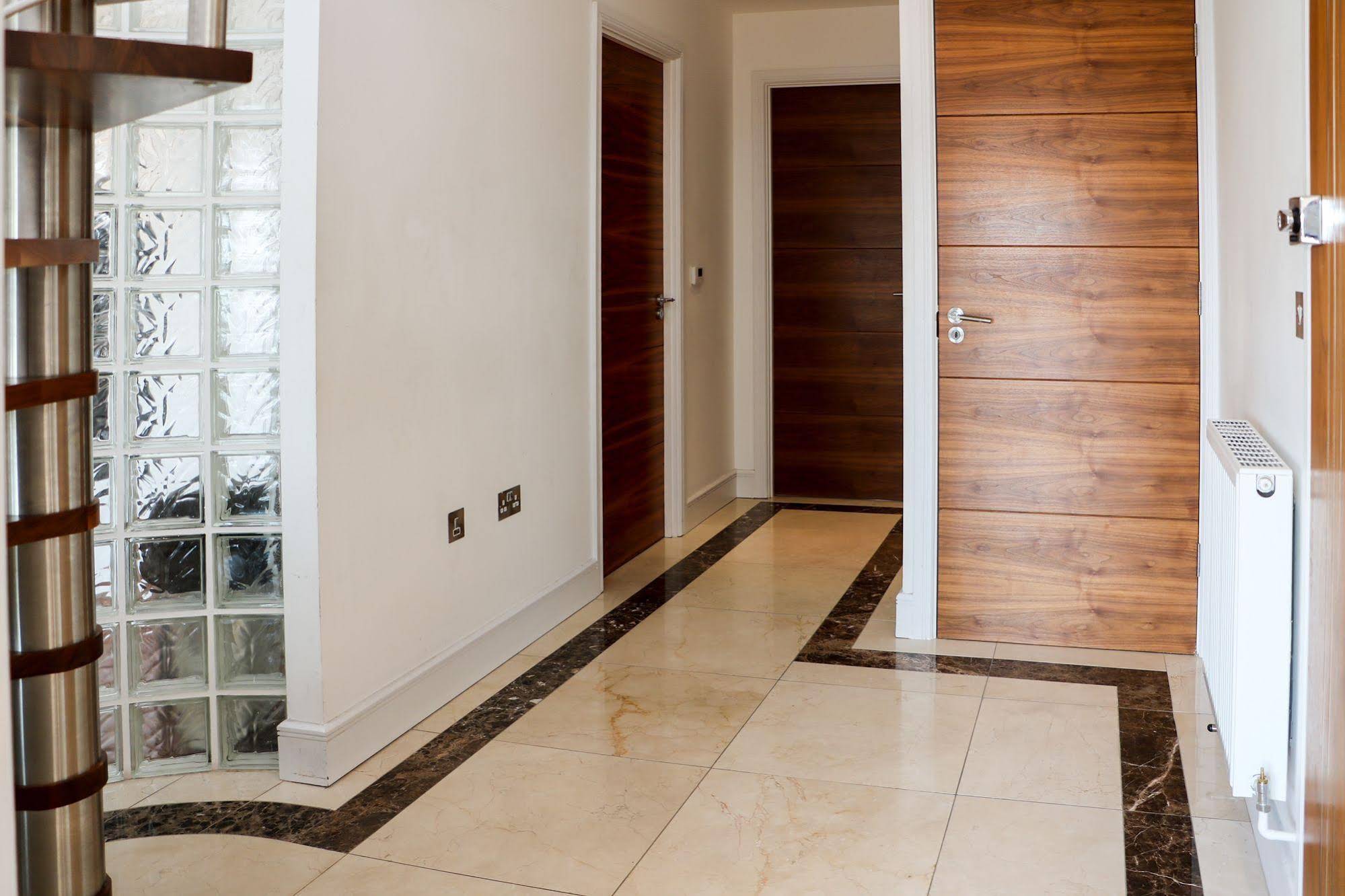 City Courtyard Apartments & Penthouse