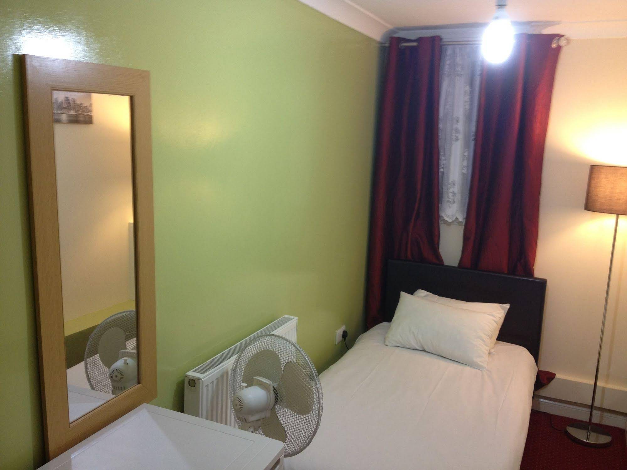 City View Hotel Roman Road Market