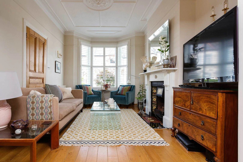 Classic Contemporary