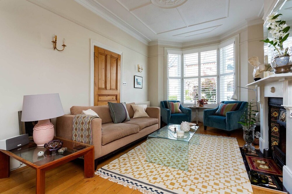 Classic Contemporary