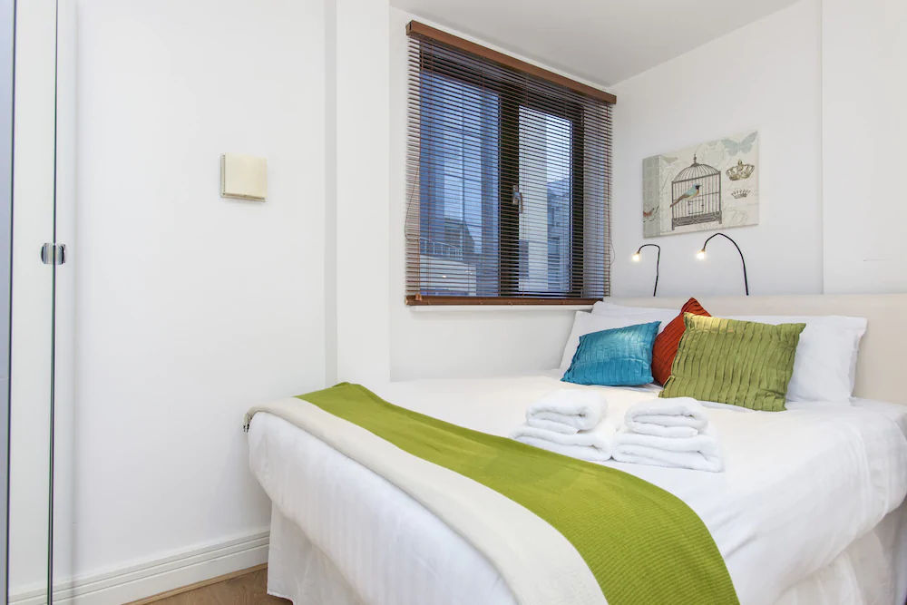 Club Living - Tower Bridge 1