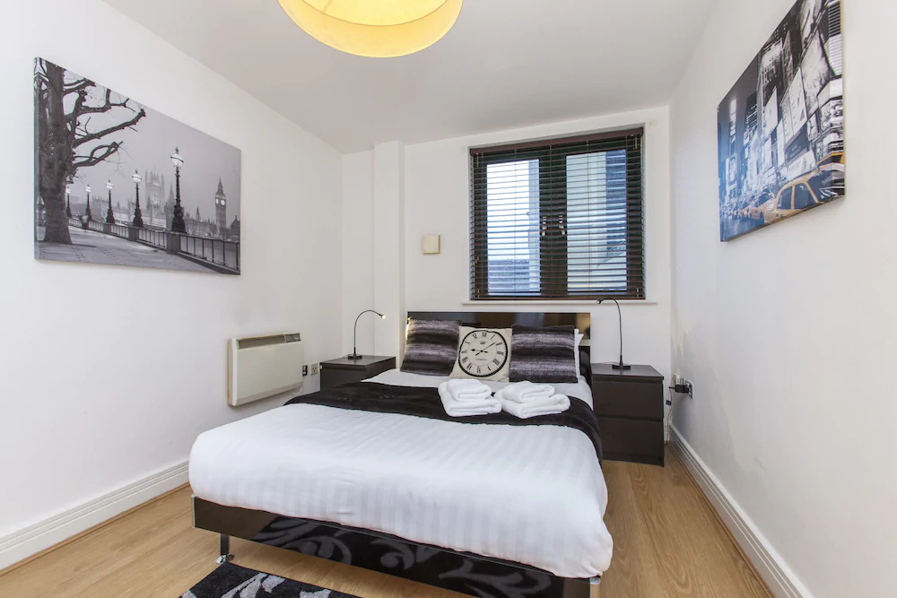 Club Living - Tower Bridge 1