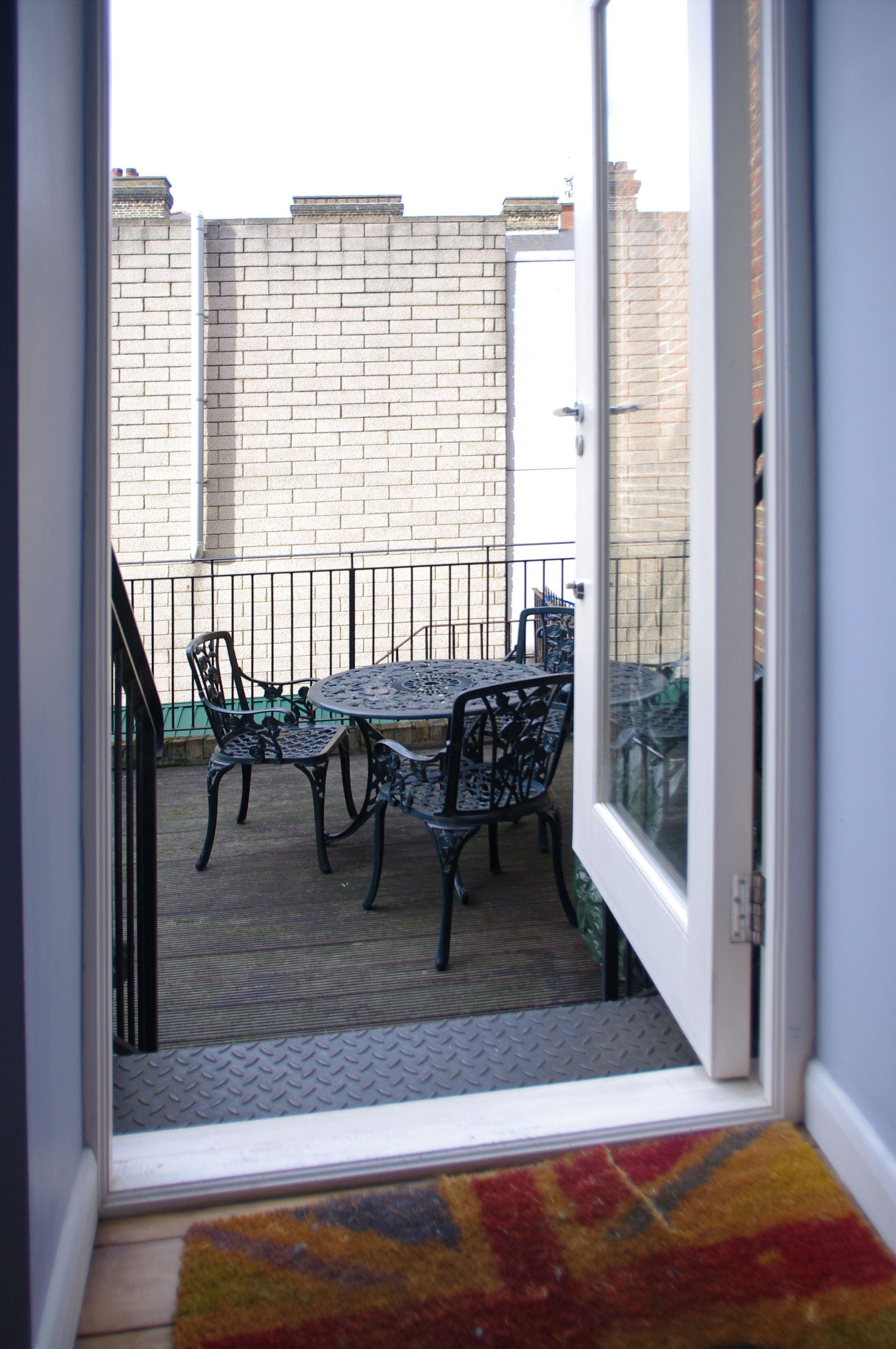 Comfortable Waterloo Home SE1