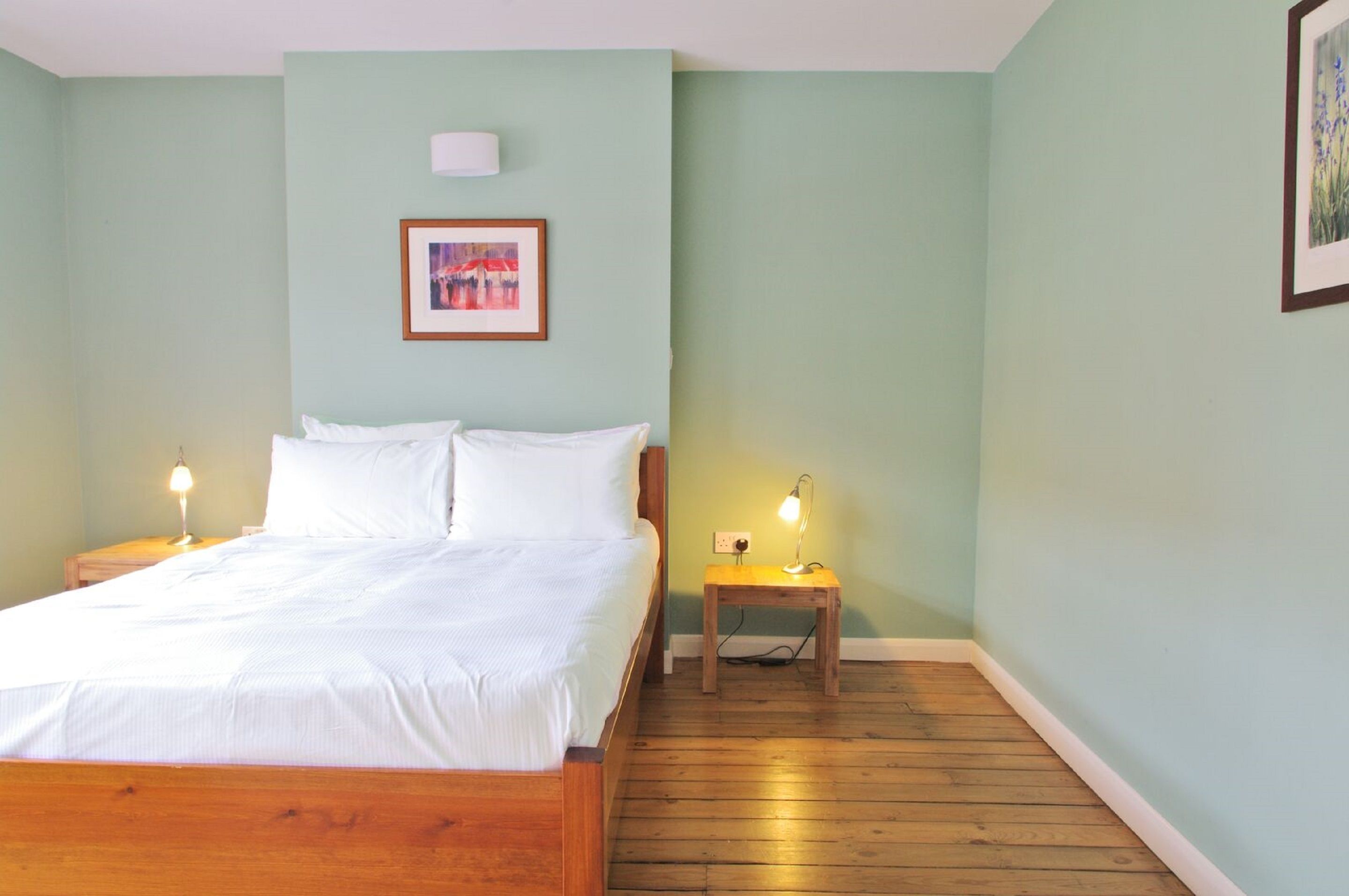 Comfortable Waterloo Home SE1