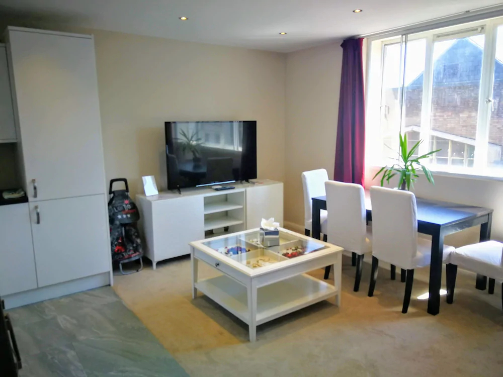 Crawford Suites Serviced Apartments