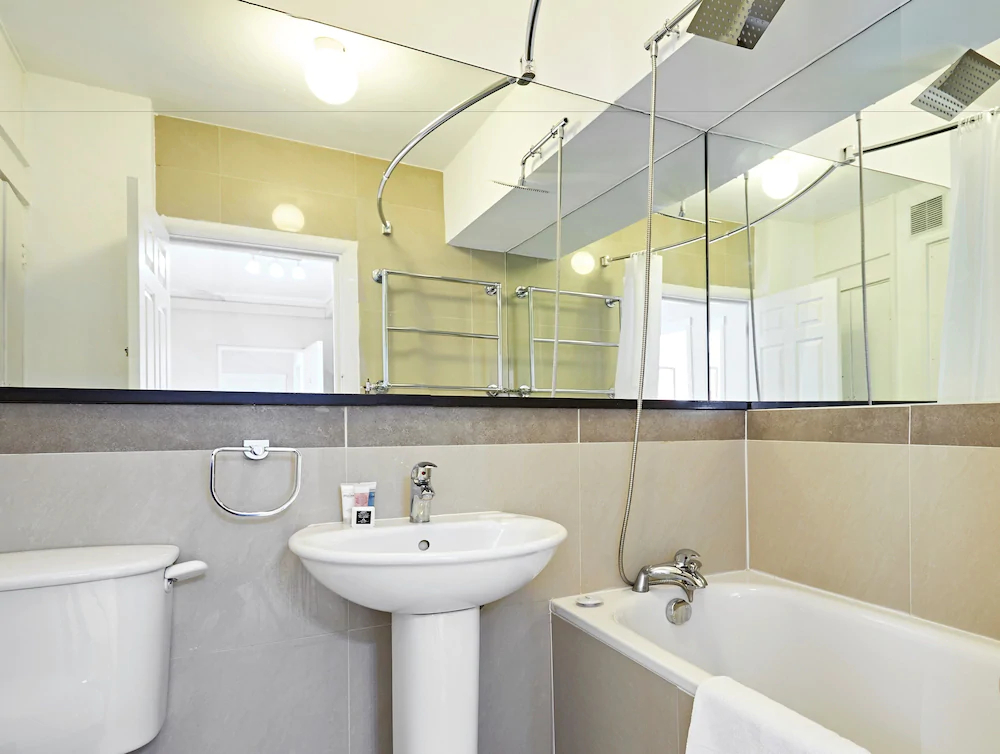 Crawford Suites Serviced Apartments