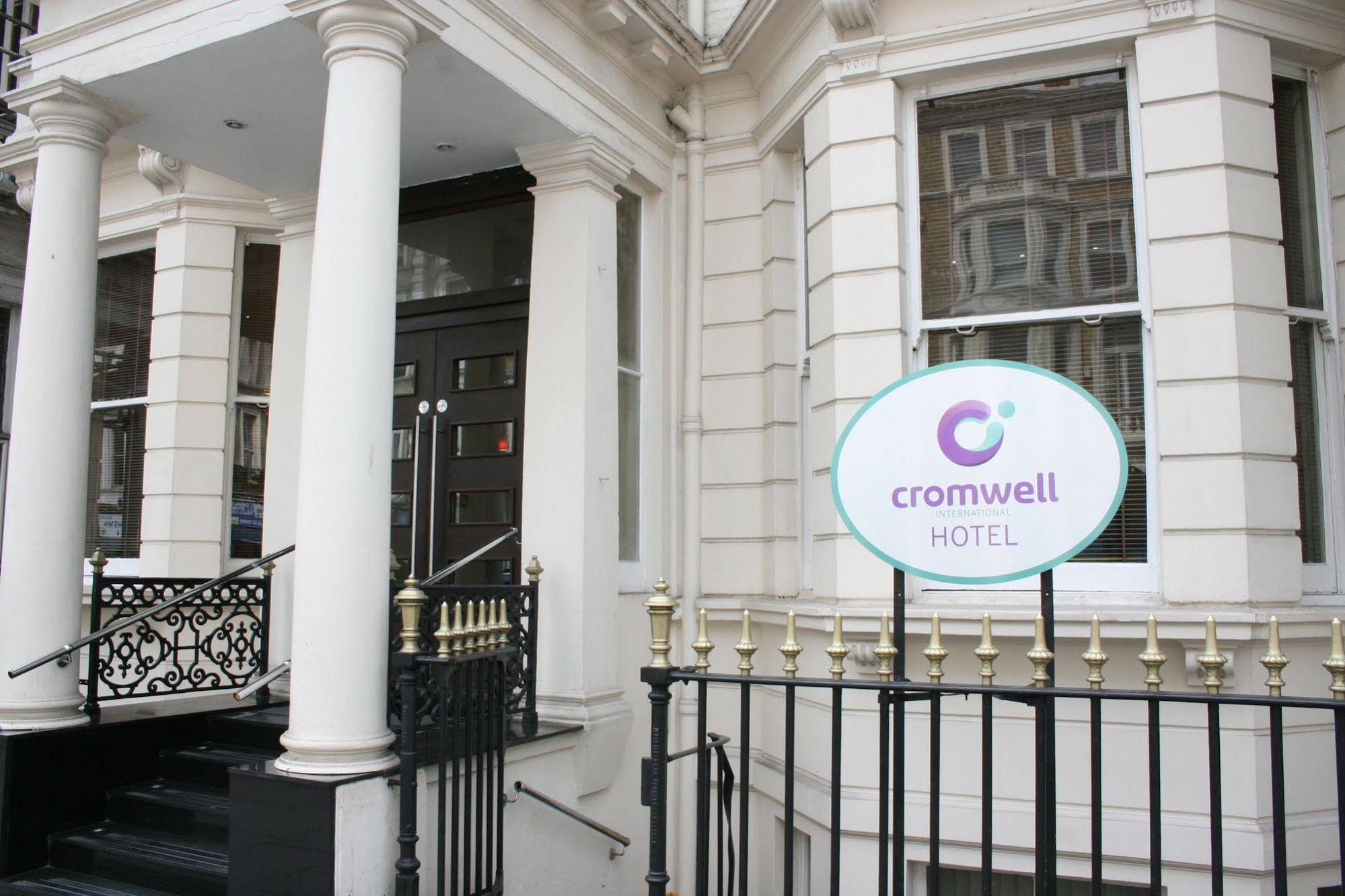 Cromwell International Hotel