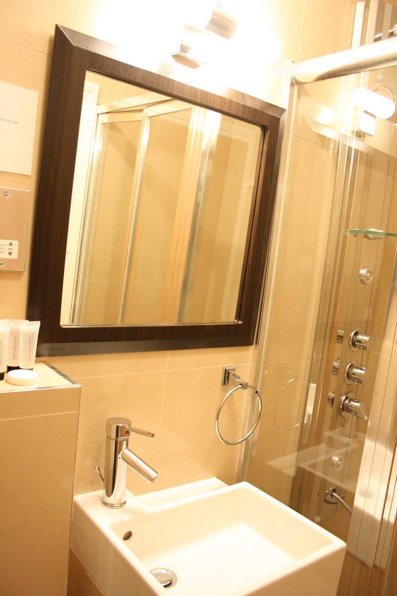 Cromwell International Hotel