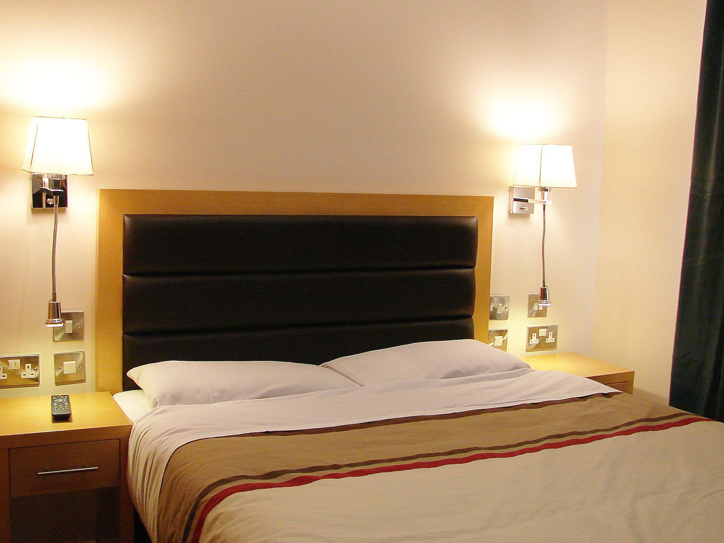 Cromwell International Hotel