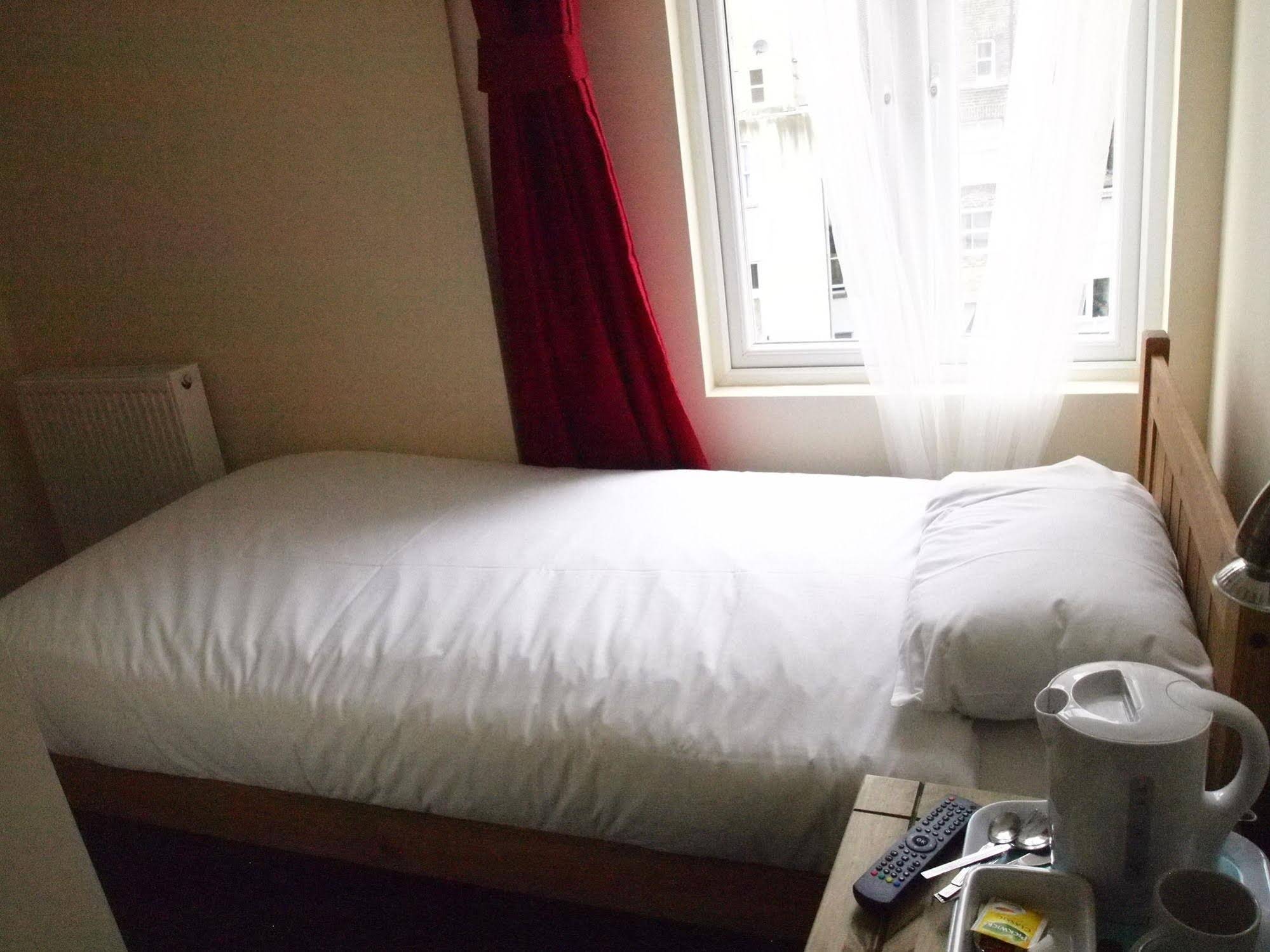 Earls Court Gardens Guesthouse