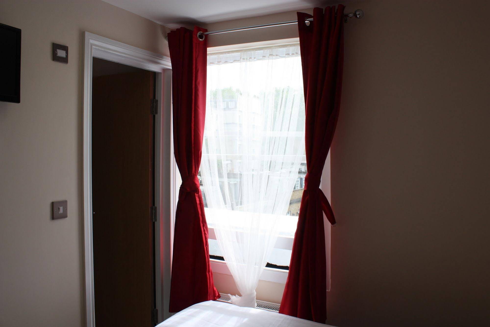 Earls Court Gardens Guesthouse