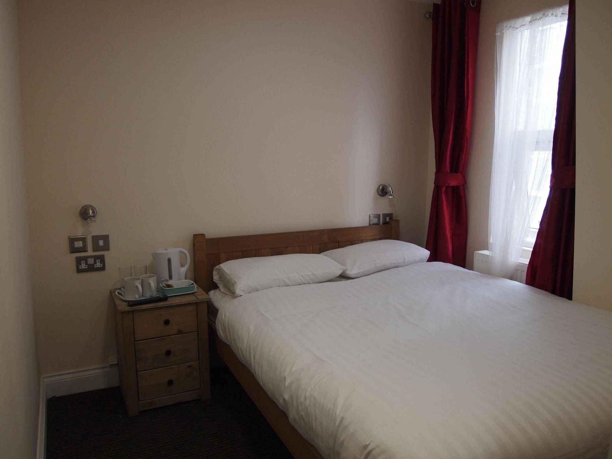 Earls Court Gardens Guesthouse