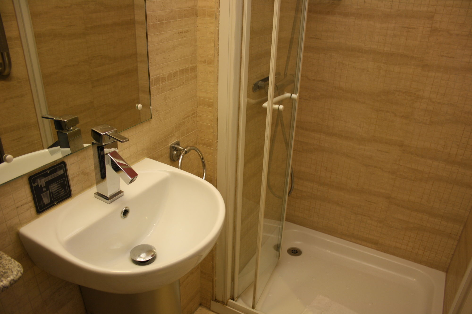 Eurotraveller Hotel Express @ E&C