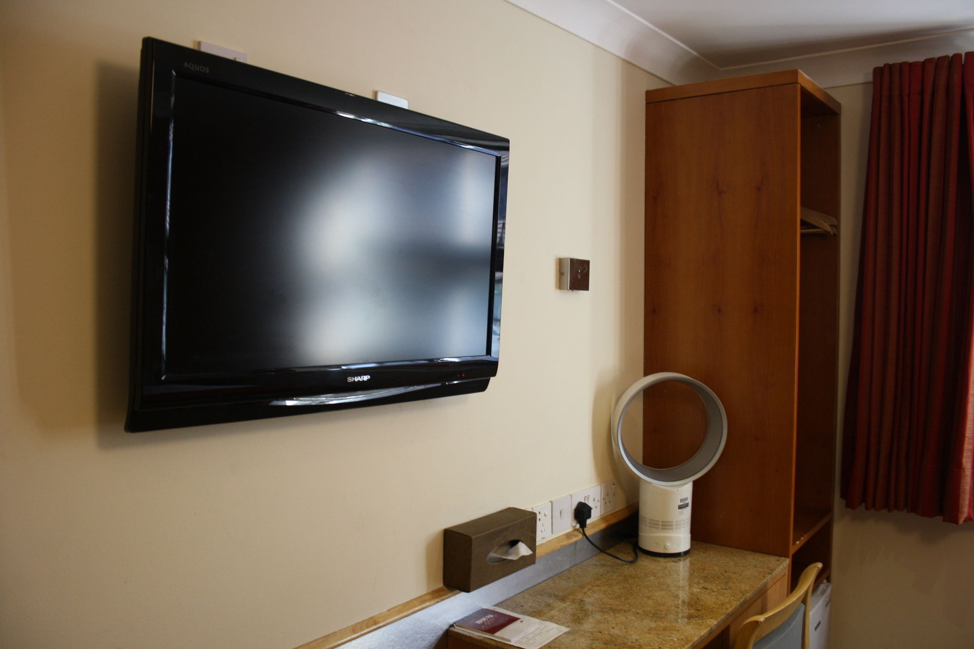 Eurotraveller Hotel Express @ E&C