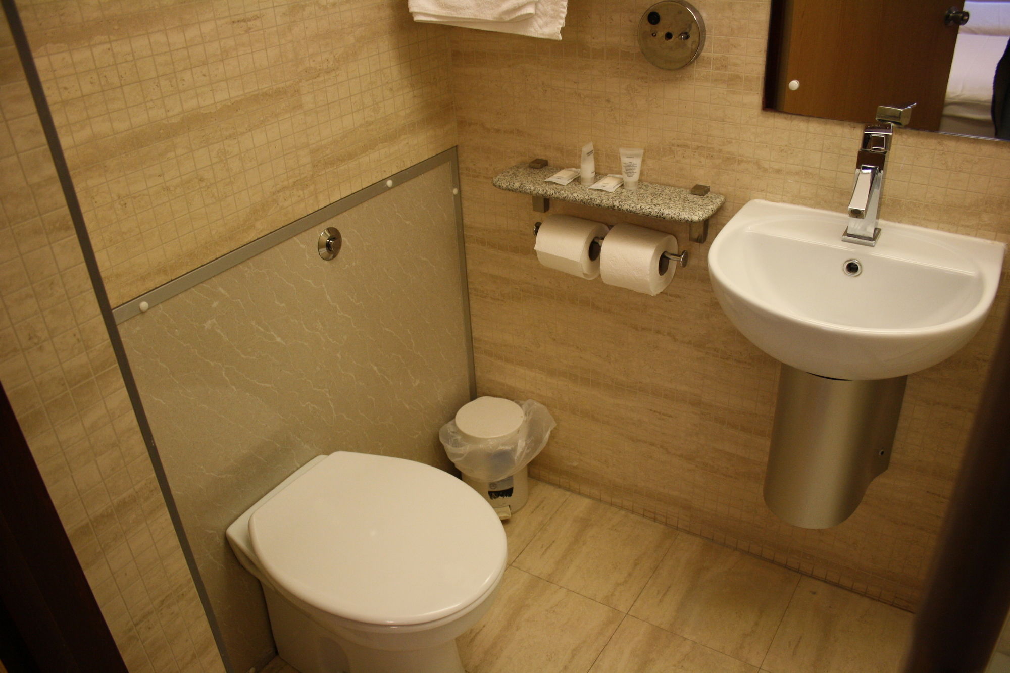 Eurotraveller Hotel Express @ E&C