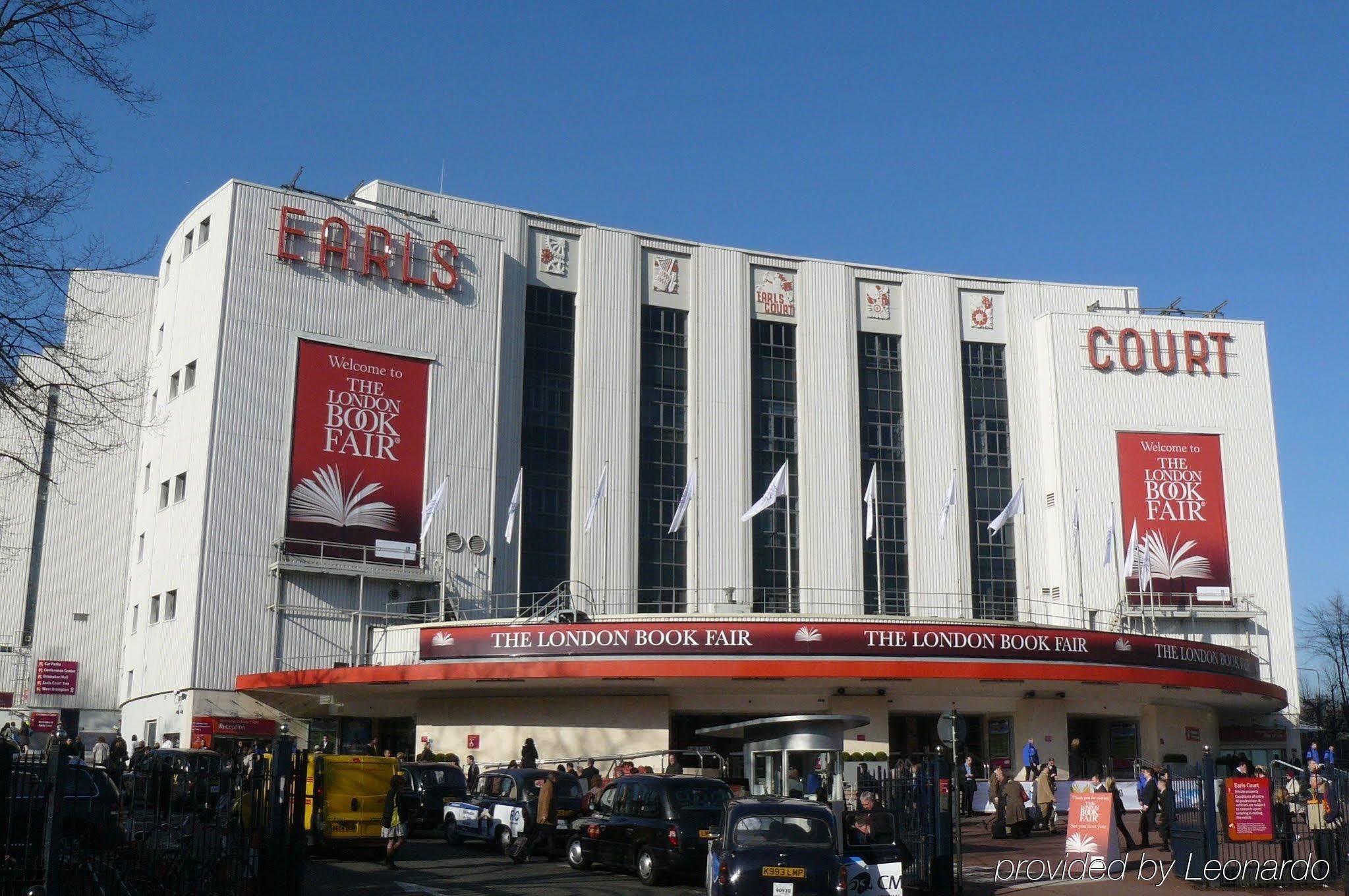 Exhibition Court 4