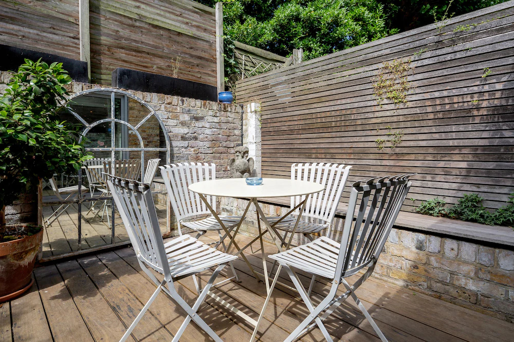 Exquisite Designers Abode Exquisite Designers Abode