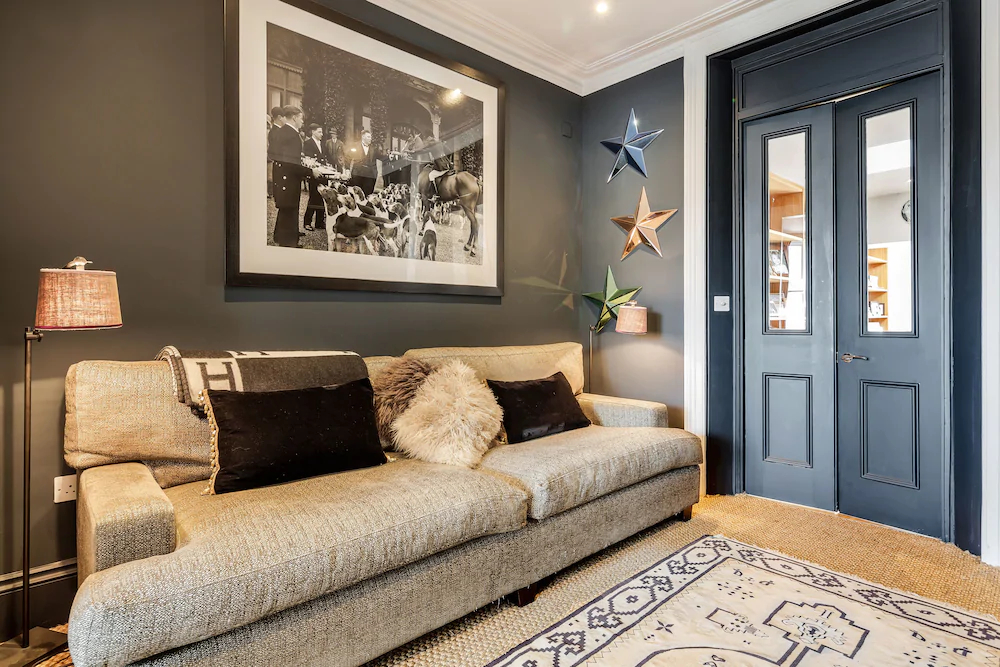 Exquisite Designers Abode Exquisite Designers Abode