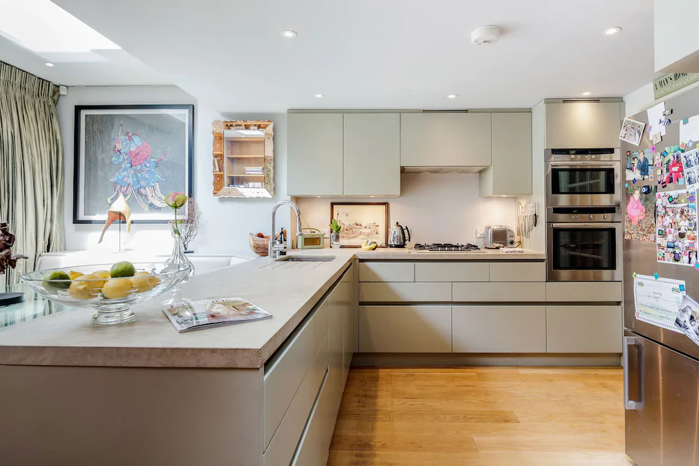 Exquisite Designers Abode Exquisite Designers Abode
