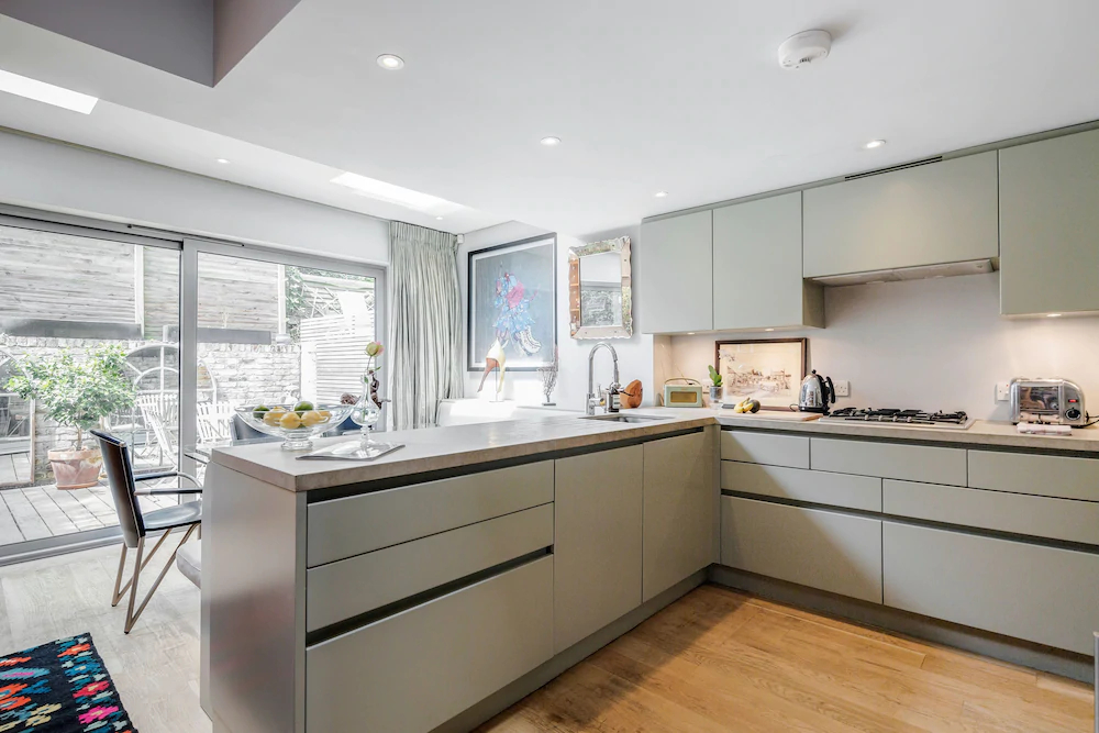 Exquisite Designers Abode Exquisite Designers Abode