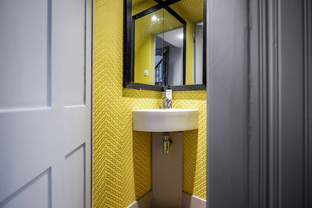 Exquisite Designers Abode Exquisite Designers Abode