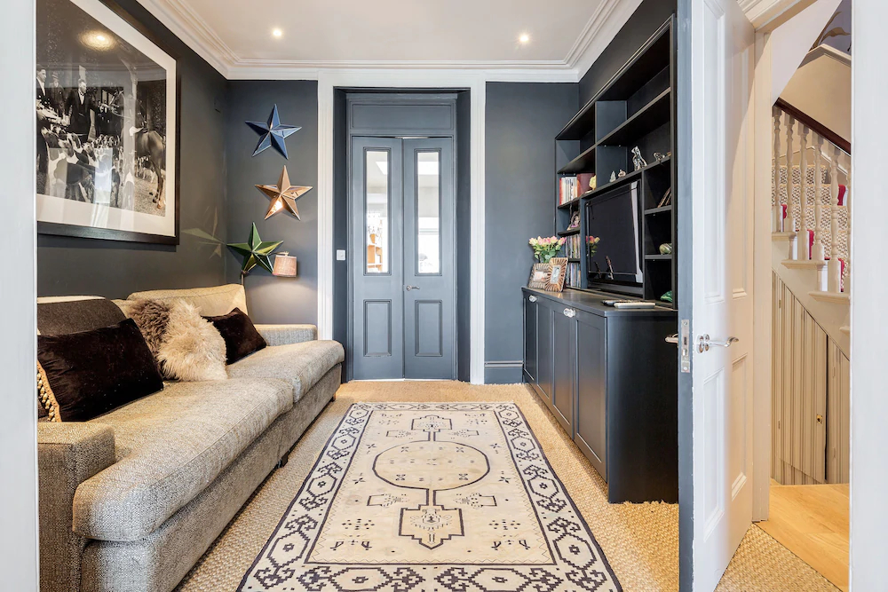 Exquisite Designers Abode Exquisite Designers Abode