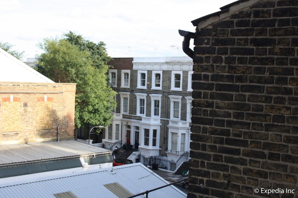 Flying Butler - Barons Court Apartments