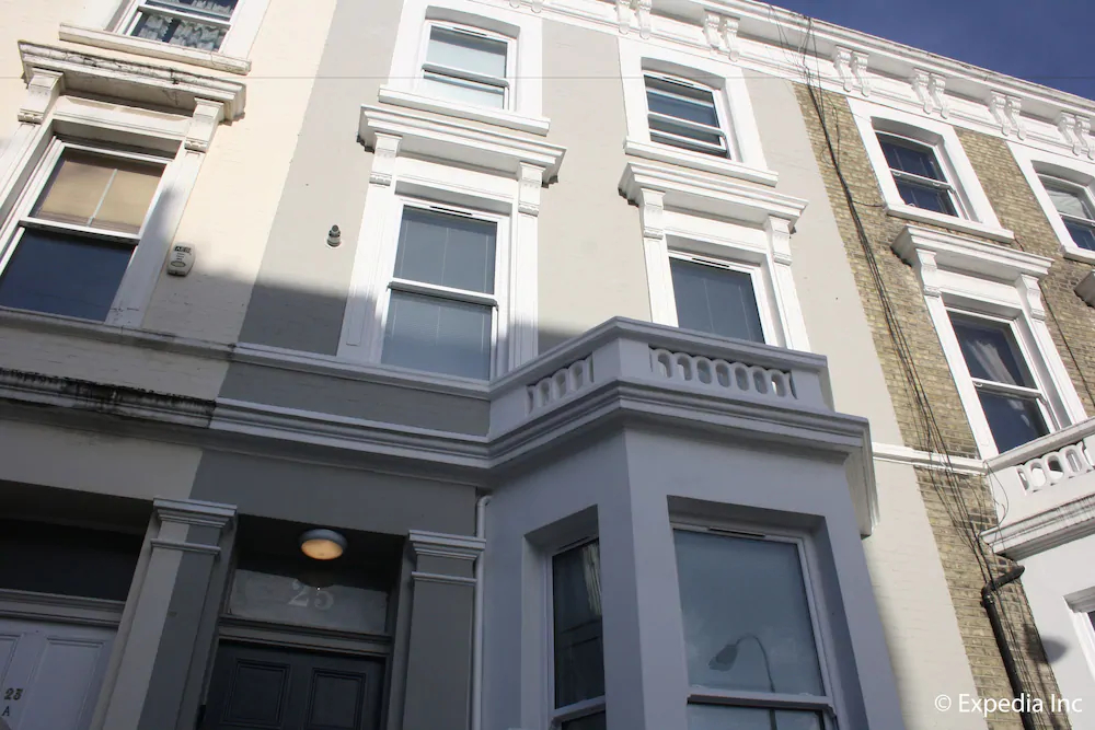 Flying Butler - Barons Court Apartments