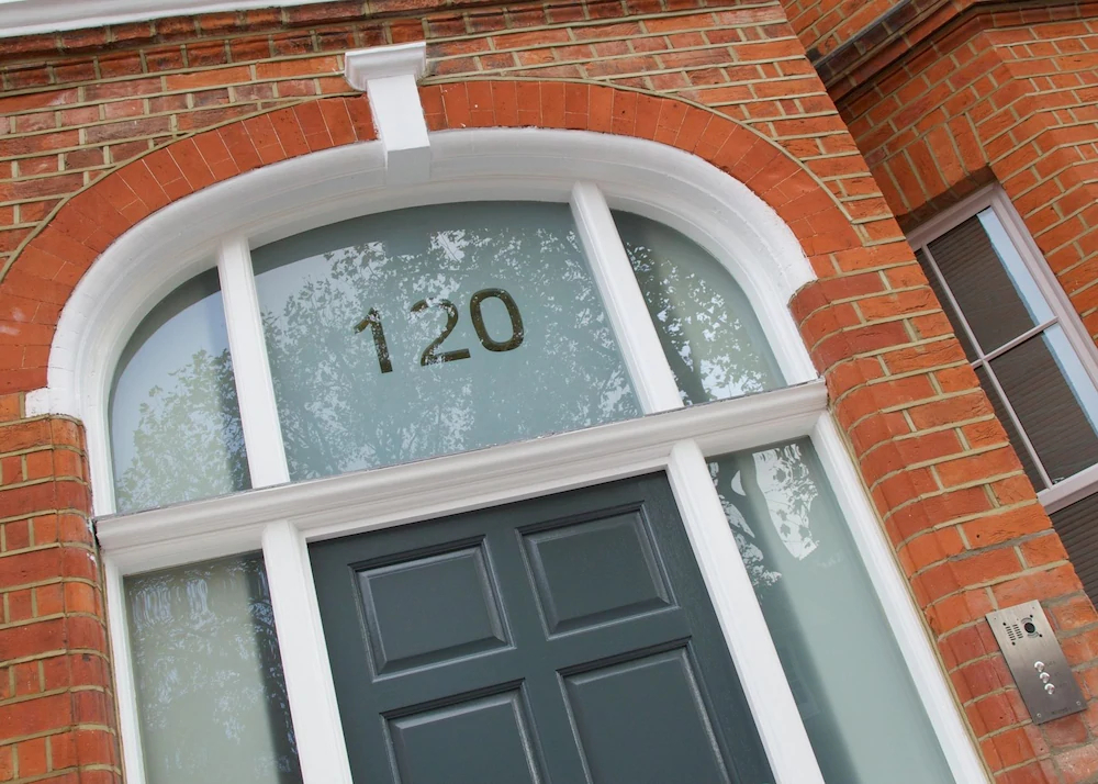 Flying Butler - Barons Court Apartments