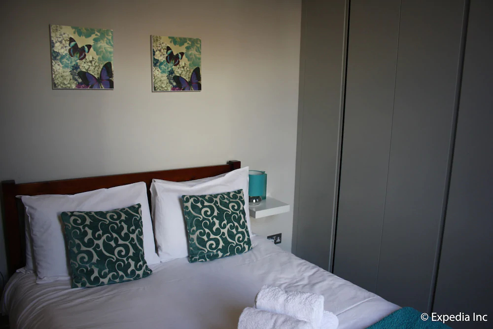 Flying Butler - Barons Court Apartments