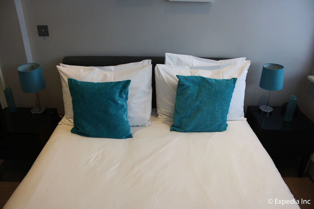 Flying Butler - Barons Court Apartments