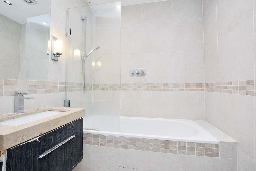 Forset Court Apartments
