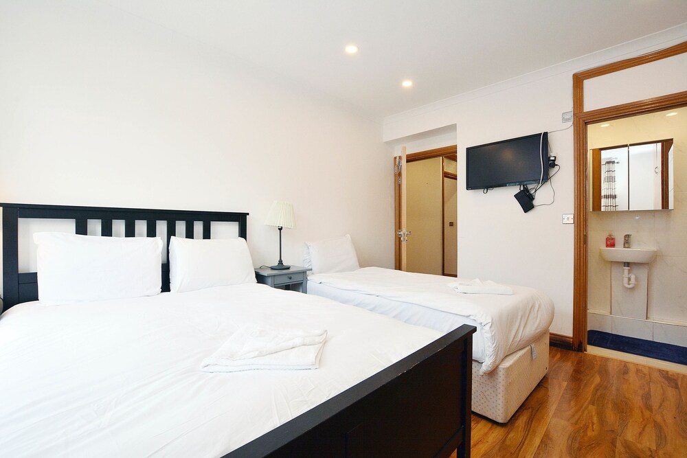 Forset Court Apartments