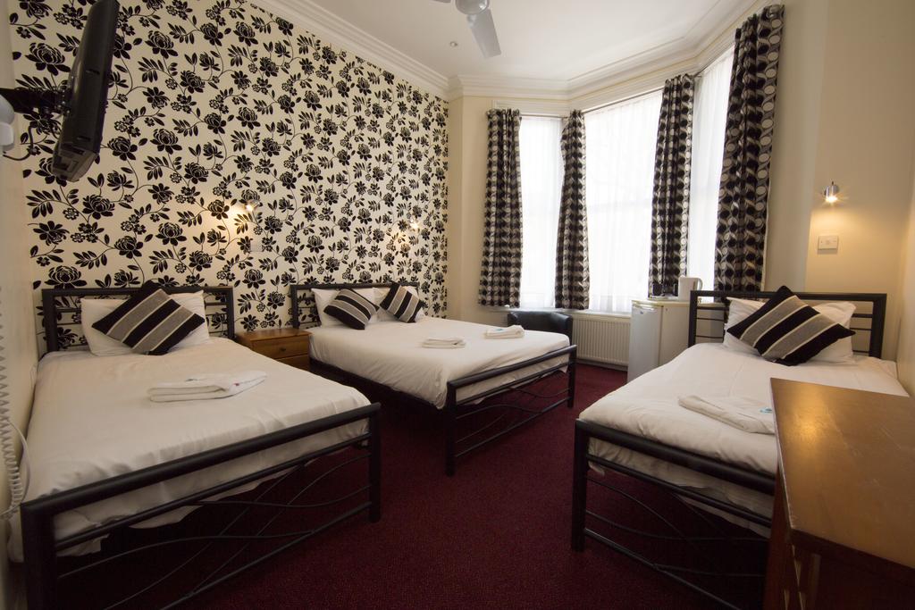 OYO Sino Hotel