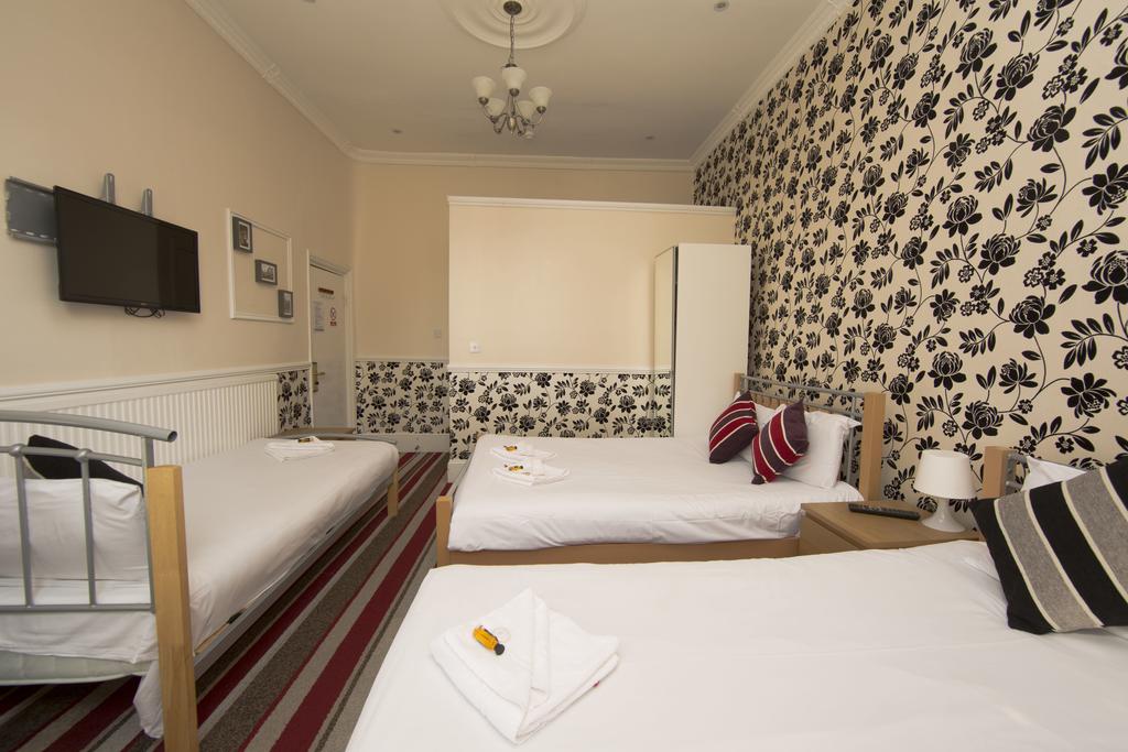 OYO Sino Hotel