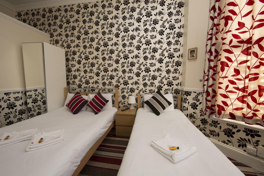 OYO Sino Hotel