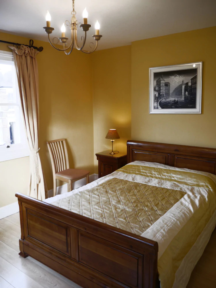 Goodenough Guesthouse