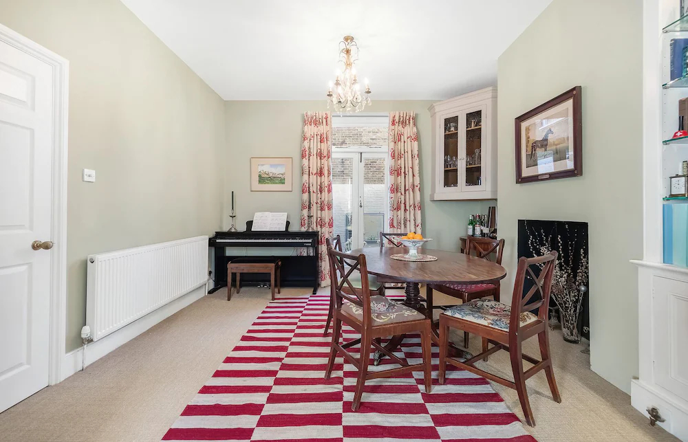 Green Retreat On Askew Crescent