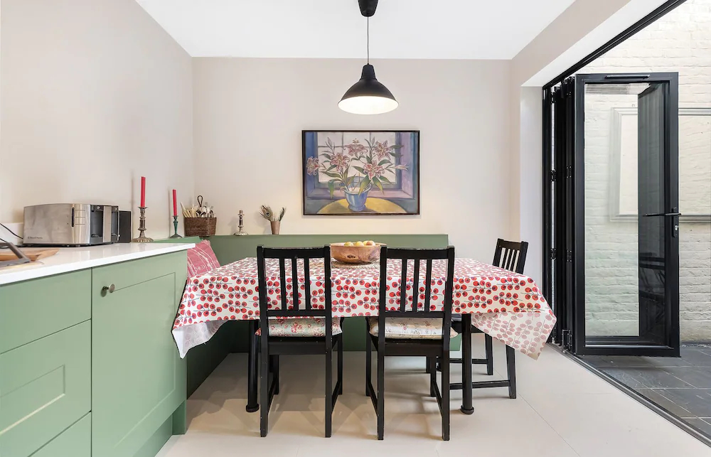Green Retreat On Askew Crescent