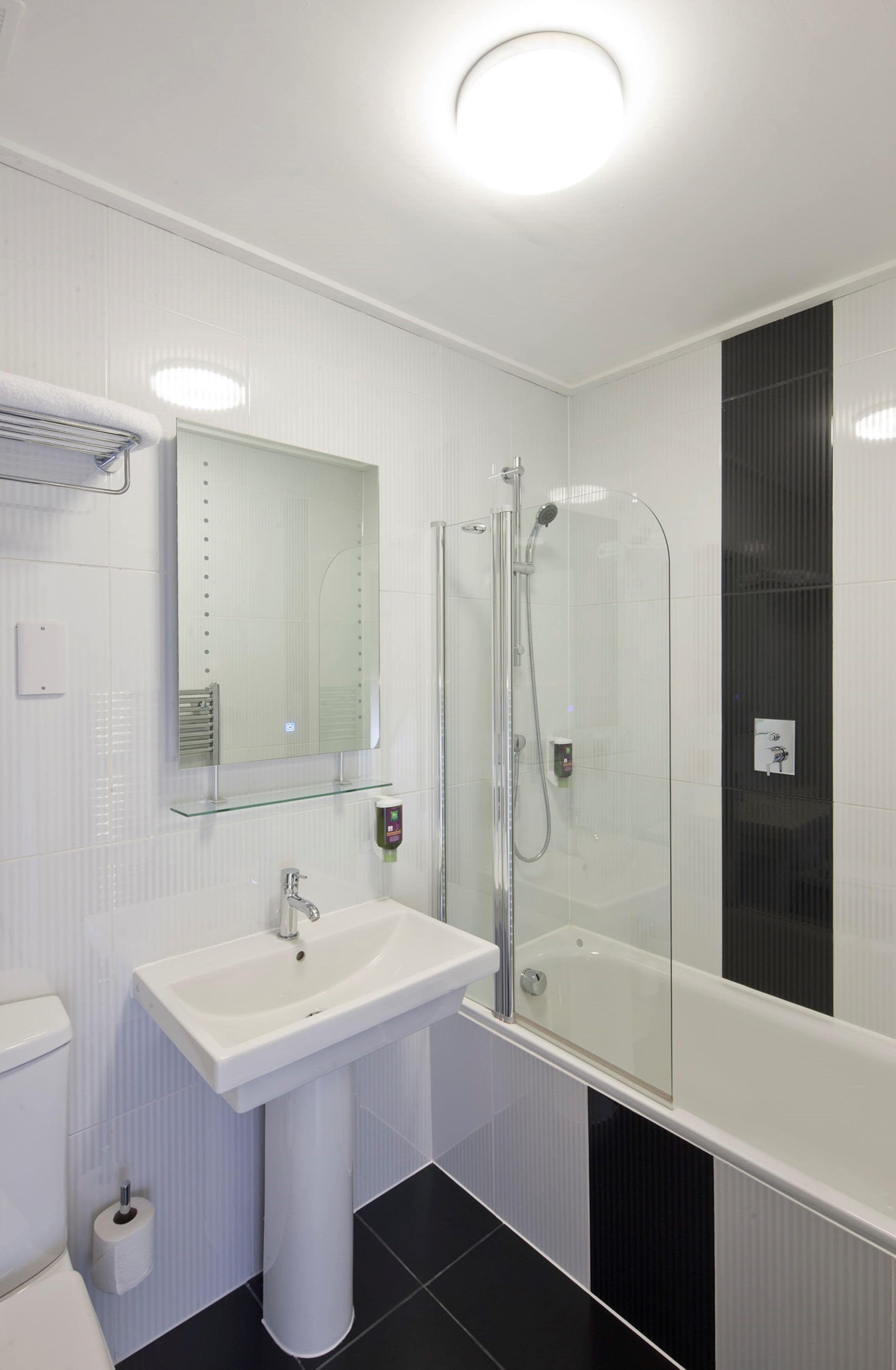 Heeton Concept Hotel - Kensington London