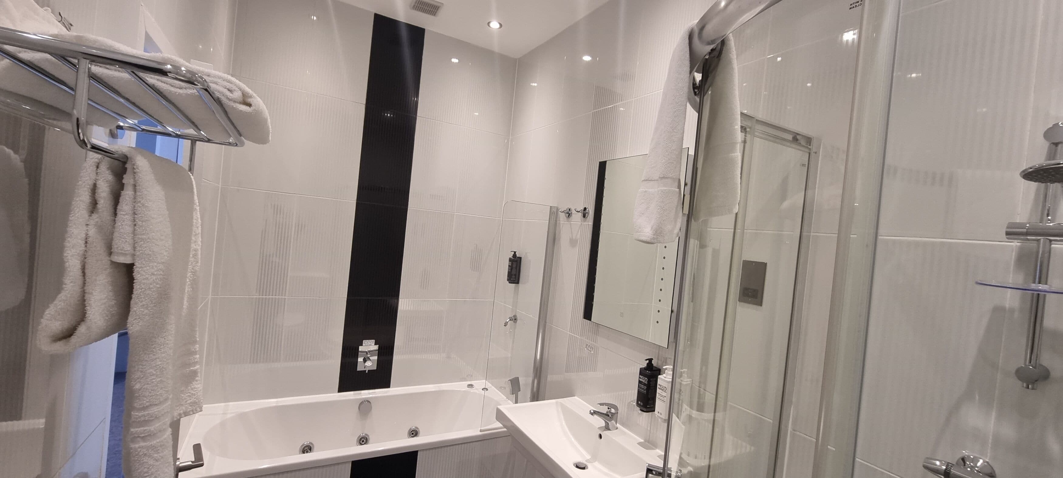 Heeton Concept Hotel - Kensington London