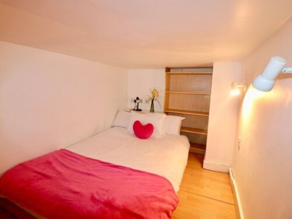 HFS Studio Hydepark