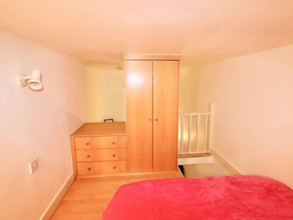 HFS Studio Hydepark