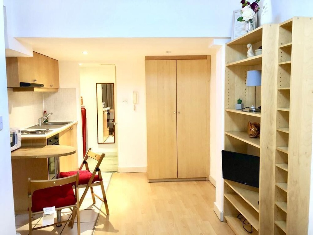 HFS Studio Hydepark