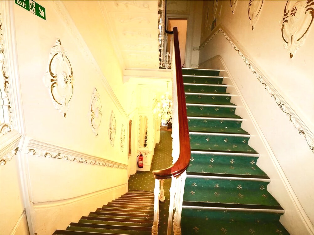 HFS Studio Hydepark